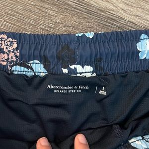 Men’s Size L Abercrombie and Fitch Swim Trunks